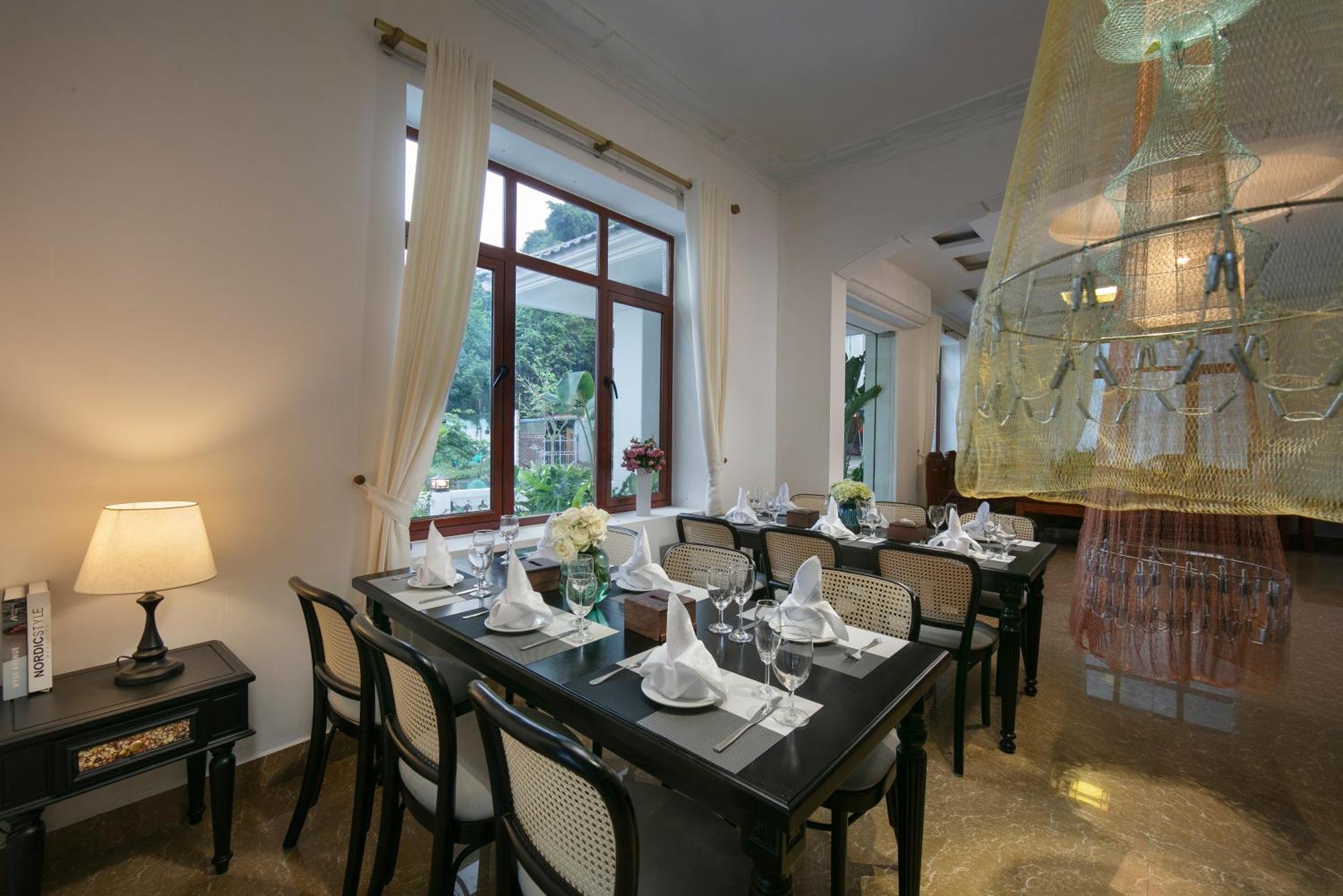 Maison Cat Ba Bay View Villa Chan Chau Екстер'єр фото